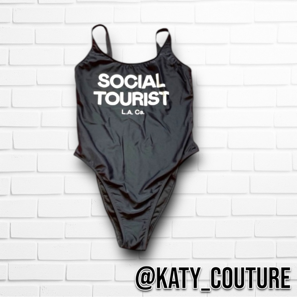 HOLISTER SOCIAL TOURIST BLACK BATHING SUIT, WOMENS M, NWOT.